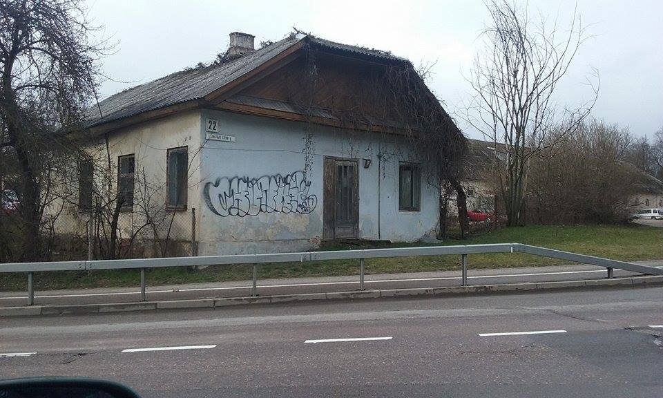 Graffiti Bombing in Vilnius - Photo by chunkey - throwup, bsf, fast (2015)