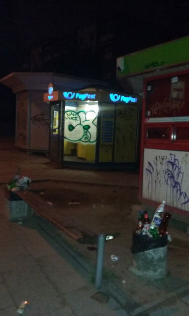 Graffiti Bombing - Photo by chunkey - jah, bsf (2015)