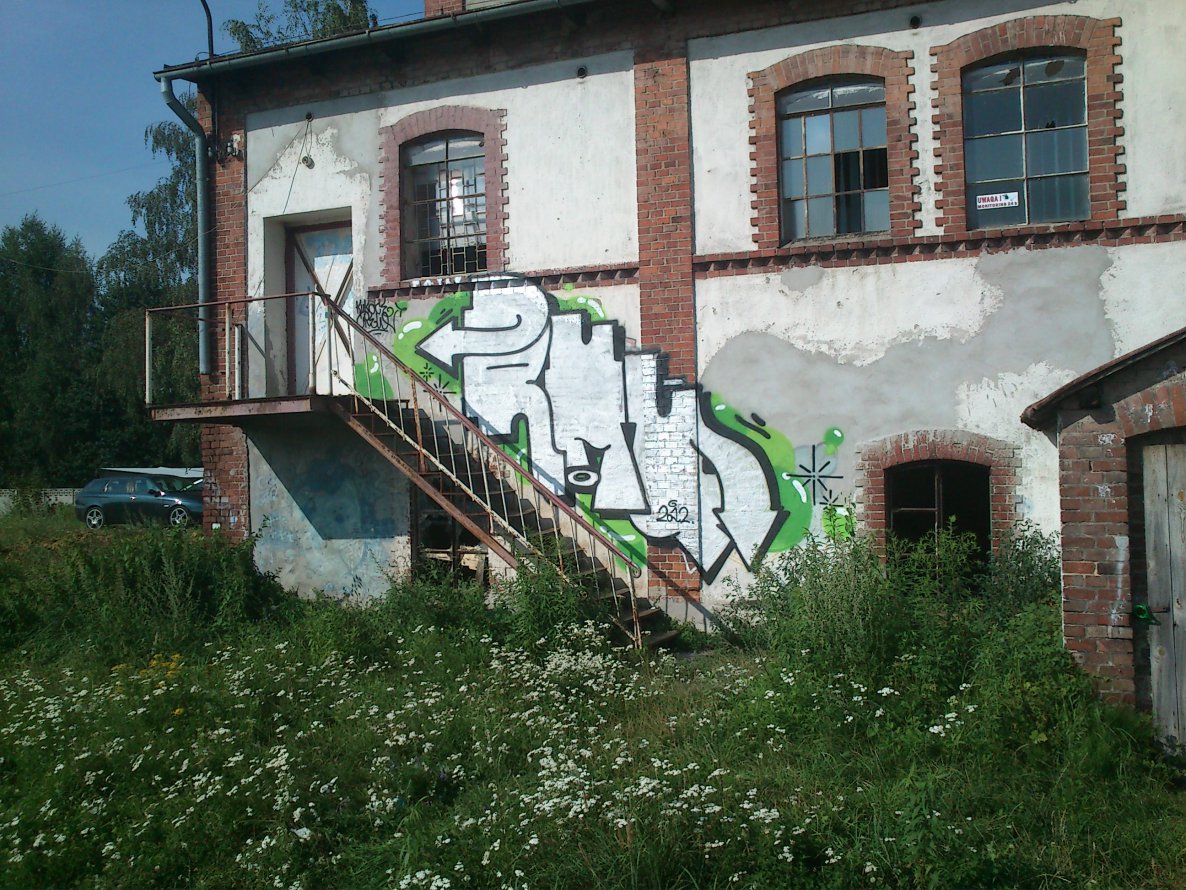 Graffiti Bombing - Photo by ciamciaramciam