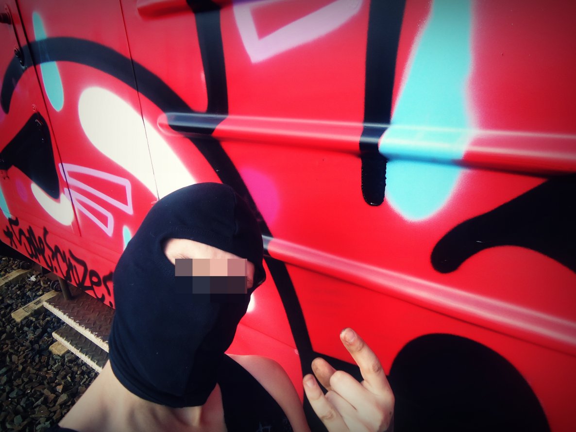 Graffiti Artwork - Photo by ciamciaramciam - figo, fago