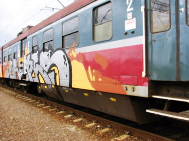 Graffiti Train - Photo by ciamciaramciam - airbms, skie, some