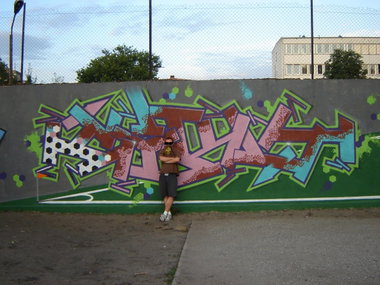 Graffiti Wall in Bydgoszcz - Photo by ciklone - cikl, nerds, tcr (2008)