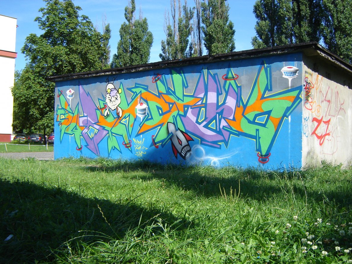 Graffiti Wall in Torun - Photo by ciklone - furia, cikl, tcr (2009)