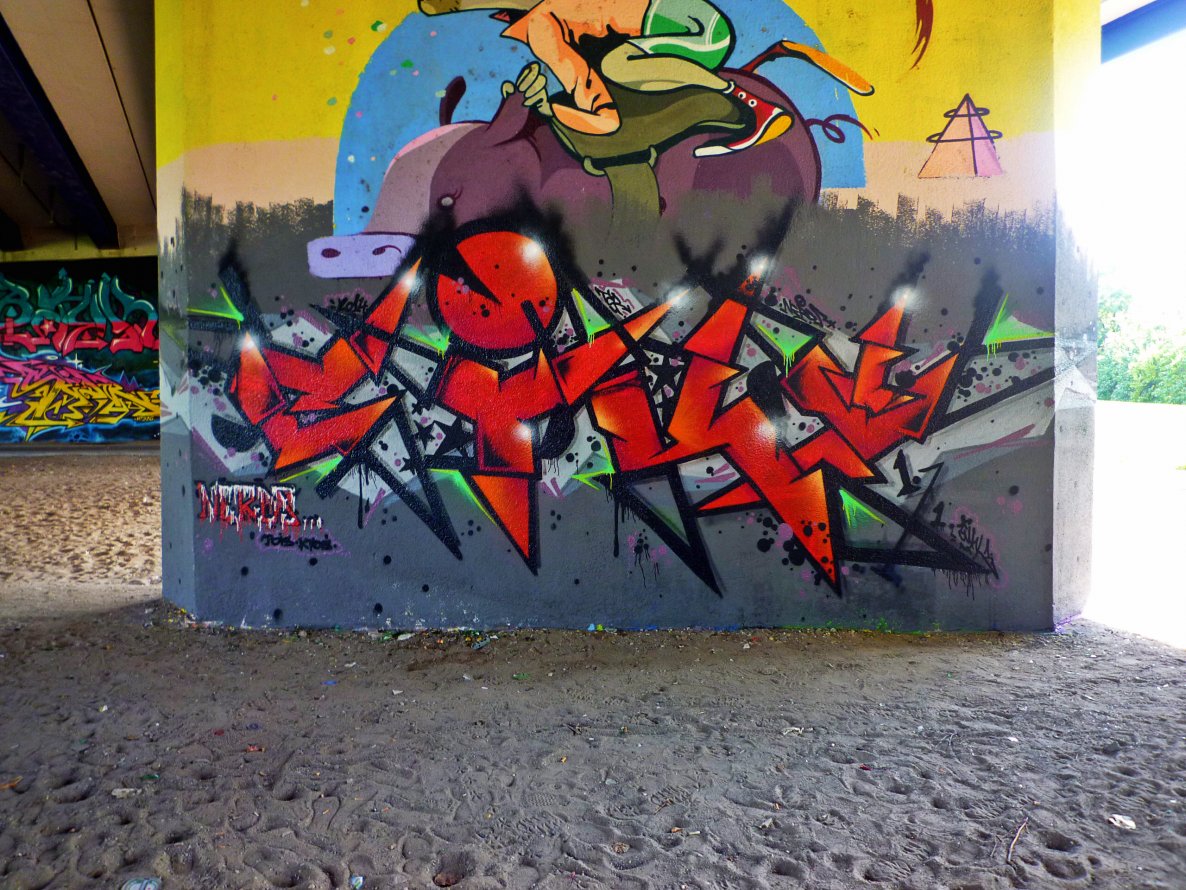 Graffiti Wall in Torun - Photo by ciklone - cikl, nerds, tcr (2014)