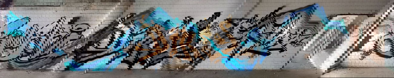 Graffiti Wall in Toru - Photo by ciklone - soyski, dirty, cikl1 (2014)