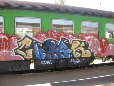 Graffiti Train - Photo by clarkey