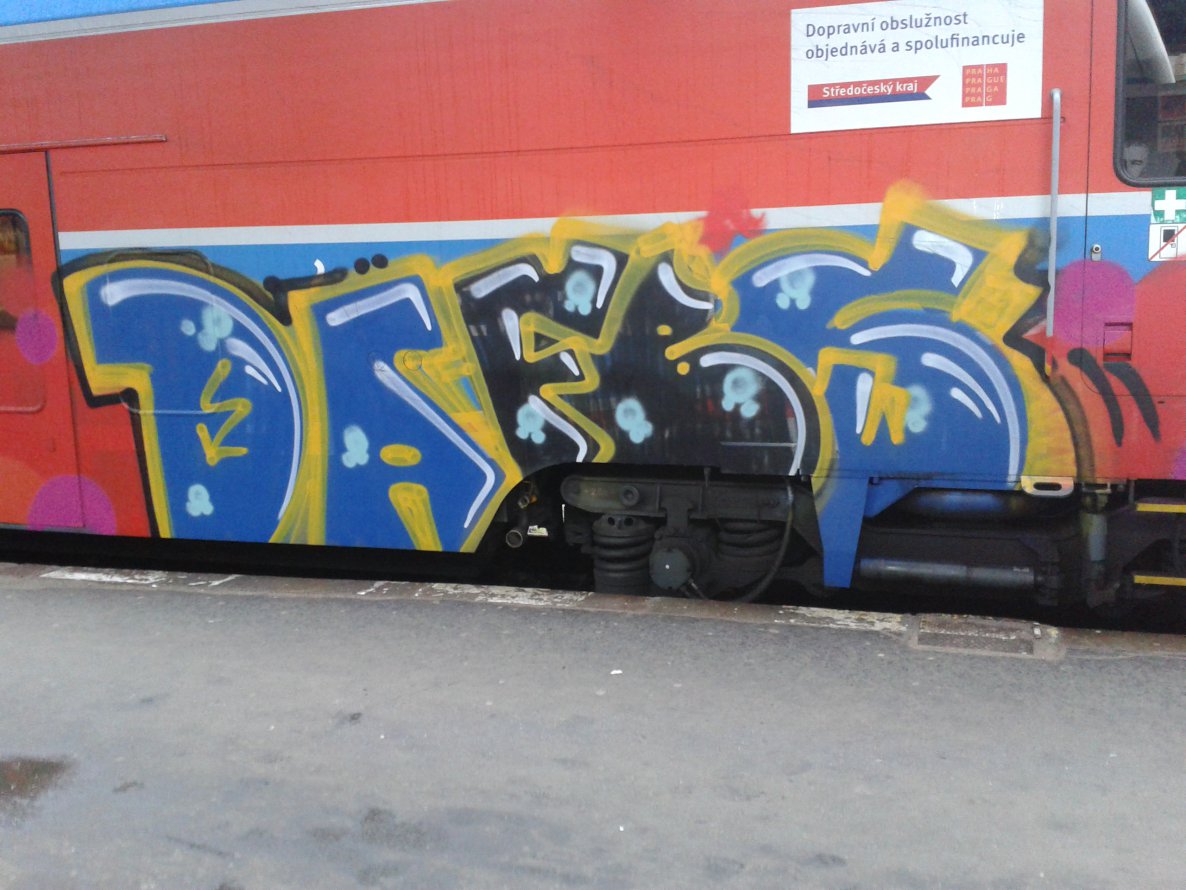 Graffiti Train - Photo by clarkey