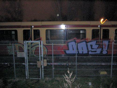 Graffiti Train - Photo by clarkey