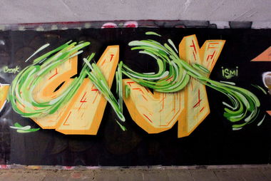 Graffiti Wall in Vilnius - Photo by cmak01 - cmak, vilnius (2012)