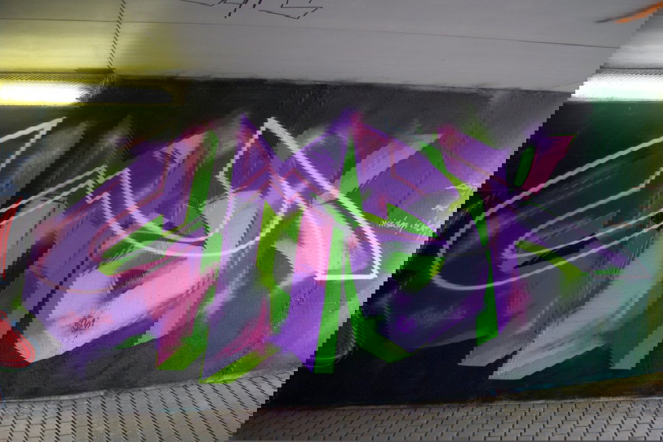 Graffiti Wall in Vilnius - Photo by cmak01 - cmak, vilnius (2012)