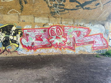 Graffiti Bombing - Photo by colucci357 (2023)