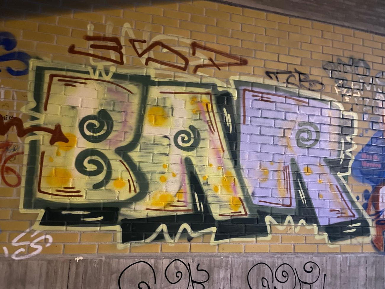 Graffiti Bombing - Photo by colucci357 (2023)