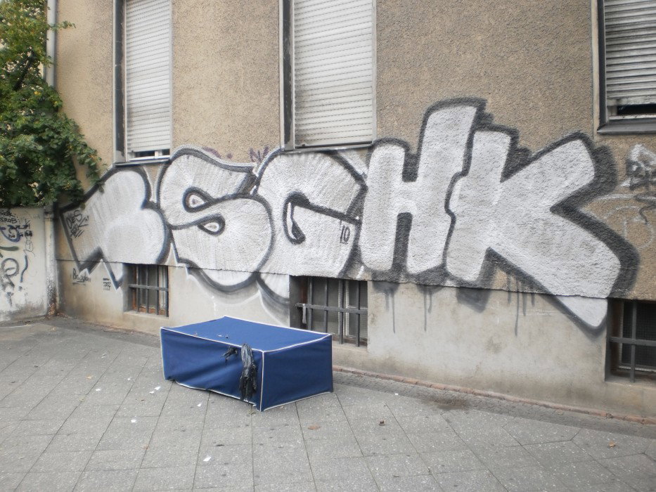 Graffiti Bombing in Berlin - Photo by columbiandreams - bsk, fuik, hk