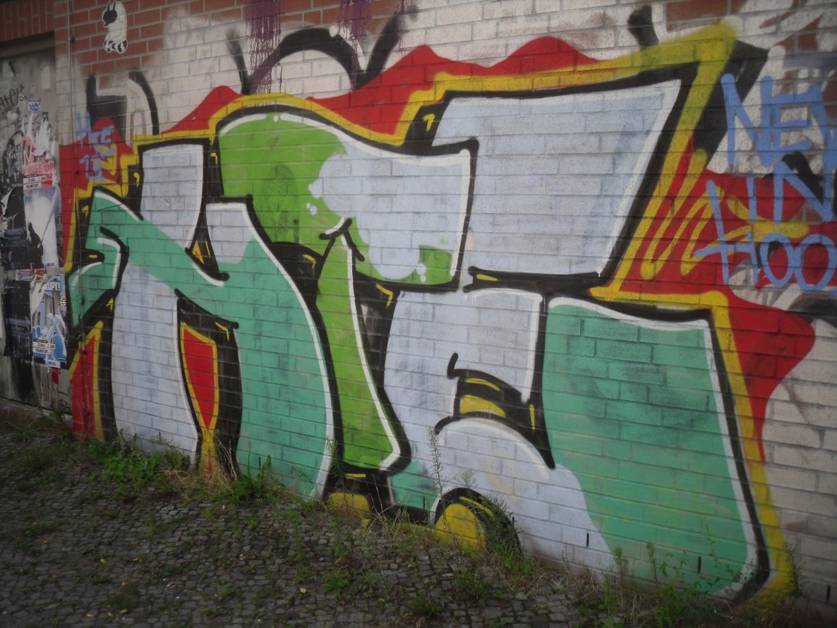 Graffiti Bombing - Photo by columbiandreams - HTE