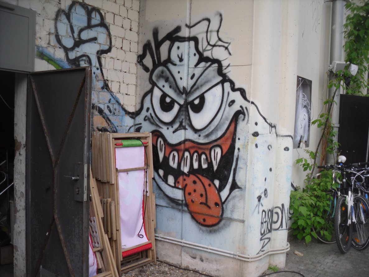 Graffiti Bombing - Photo by columbiandreams - cbs, ehsone