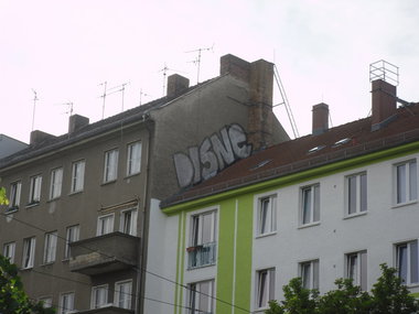 Graffiti Bombing - Photo by columbiandreams - disne