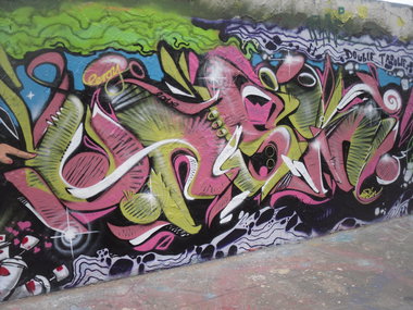 Graffiti Bombing - Photo by columbiandreams - unsin, leroy, double (2014)