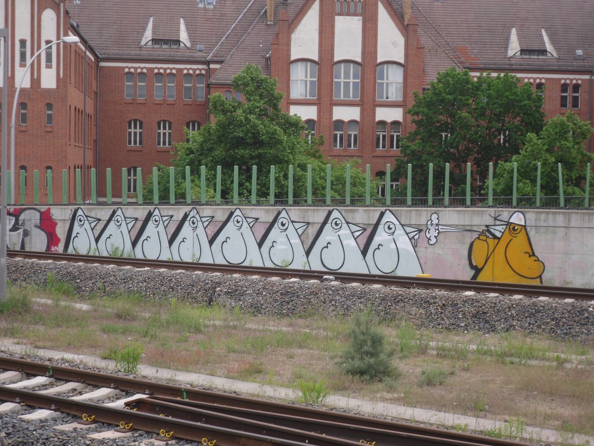 Graffiti Bombing - Photo by columbiandreams - birds, khc, dsf (2014)