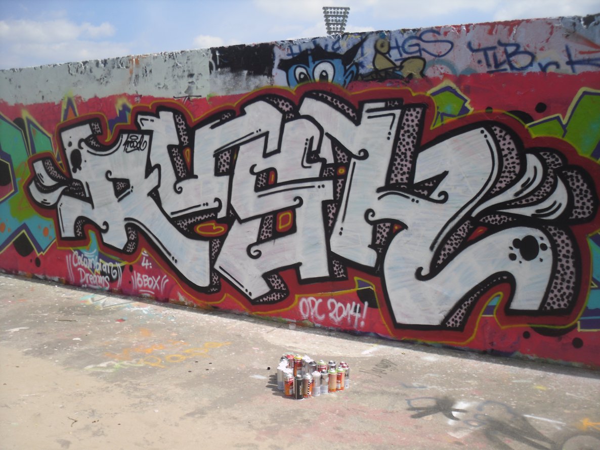 Graffiti Wall - Photo by columbiandreams - rush, opc, frost (2014)