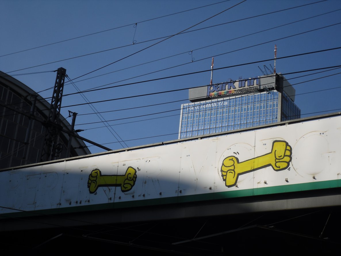 Graffiti Bombing - Photo by columbiandreams - kripoe, cbs