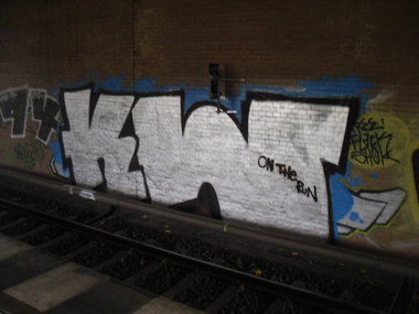 Graffiti Bombing - Photo by columbiandreams - kw