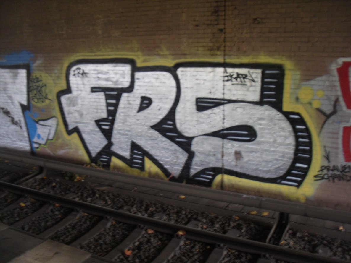 Graffiti Bombing - Photo by columbiandreams - frs