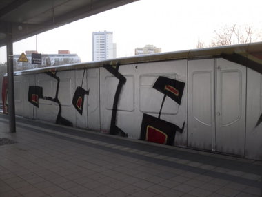 Graffiti Train - Photo by columbiandreams - coa