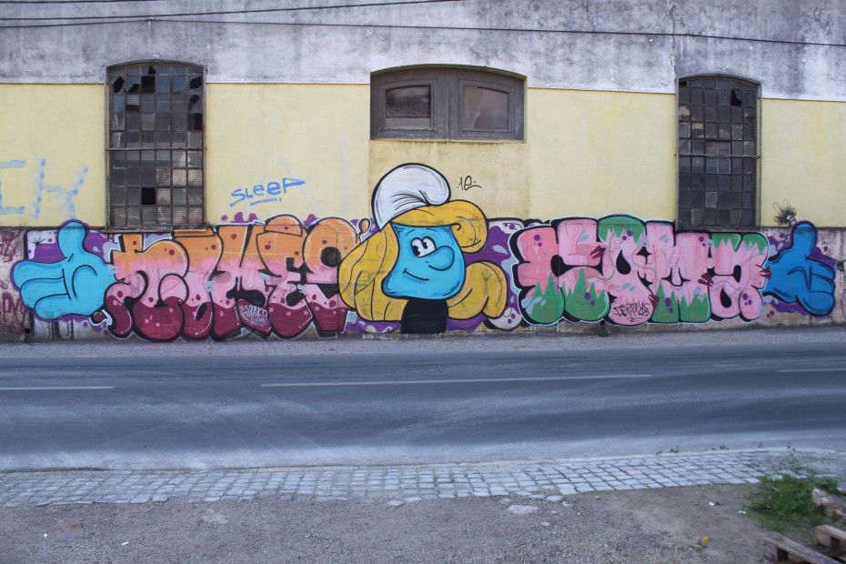 Graffiti Wall in Portugal - Photo by coma - nomes, coma