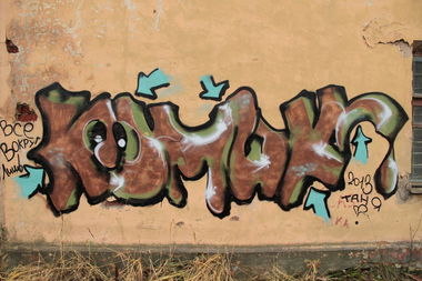 Graffiti Bombing - Photo by comics