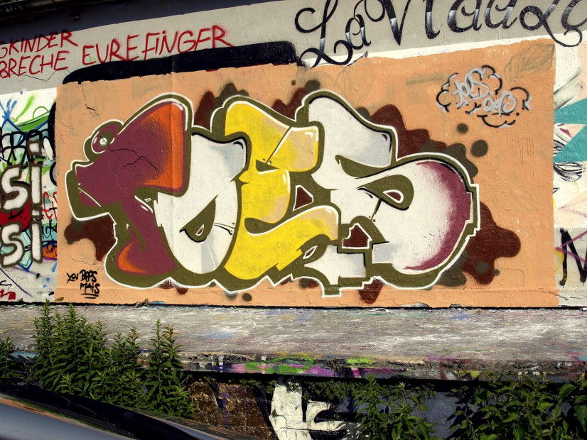 Graffiti Wall in Bad Vilbel  - Photo by concretcolours (2013)