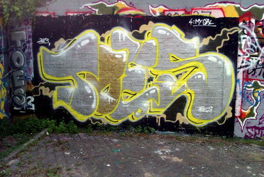 Graffiti Wall in Bad Vilbel - Photo by concretcolours (2013)