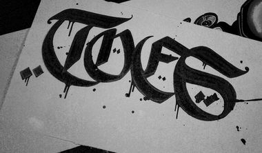 Graffiti Sketch in Bad Vilbel - Photo by concretcolours - Kalligraphie, Toes (2013)