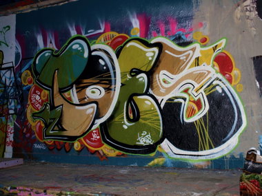 Graffiti Wall - Photo by concretcolours - Toes (2014)