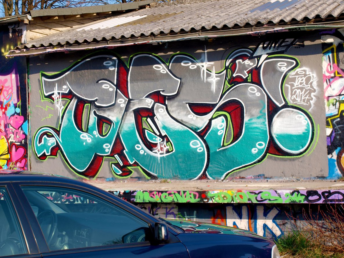 Graffiti Wall - Photo by concretcolours - Toes (2014)