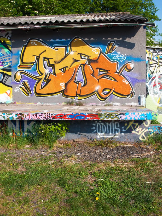 Graffiti Wall - Photo by concretcolours - Toes (2014)