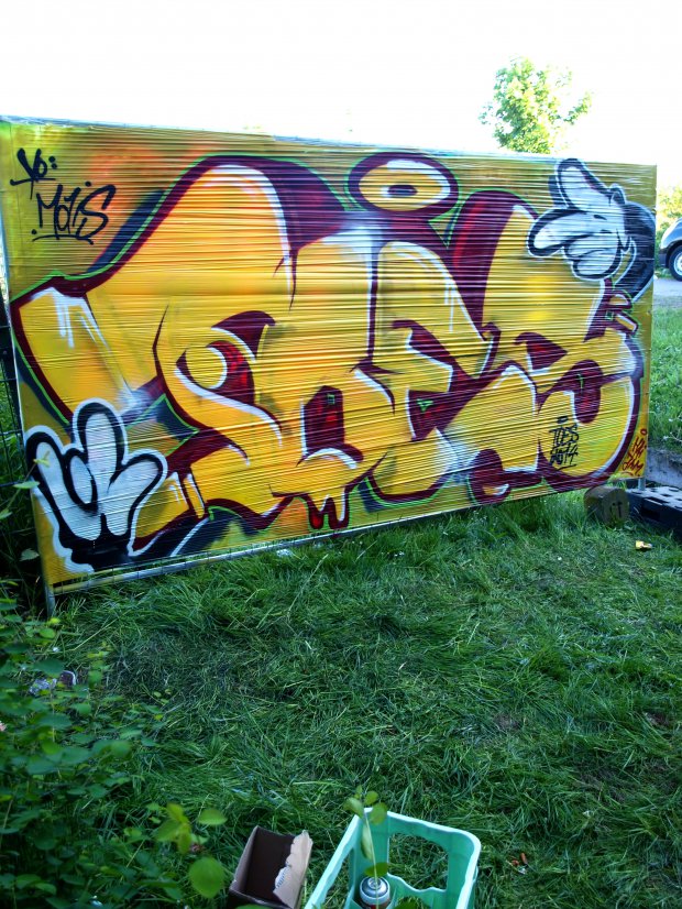 Graffiti Wall - Photo by concretcolours