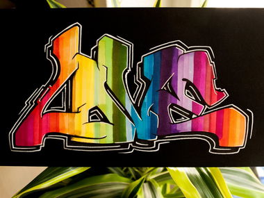 Graffiti Sketch - Photo by concretcolours - LOVE, Toes (2014)