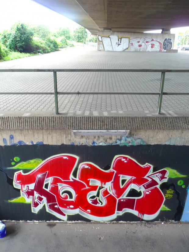 Graffiti Wall - Photo by concretcolours - BROK, TOES, FFM (2014)