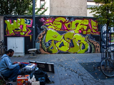 Graffiti Wall - Photo by concretcolours - HET, COFFEE, TOES (2014)