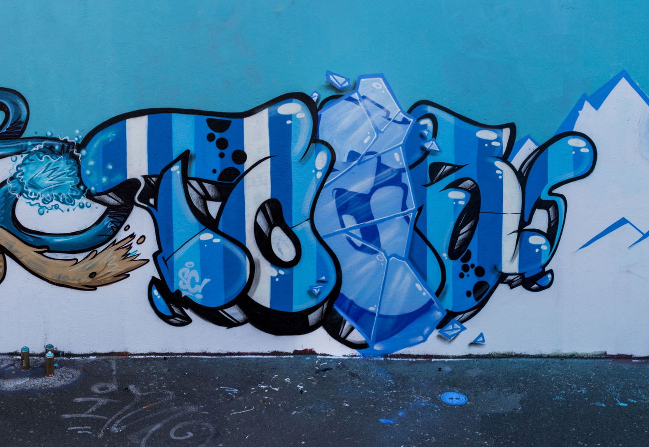 Graffiti Wall - Photo by concretcolours - TOES, ATMO, CREIS (2016)