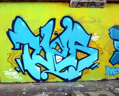 Graffiti Wall - Photo by concretcolours - TOES, SUPERCREW (2015)