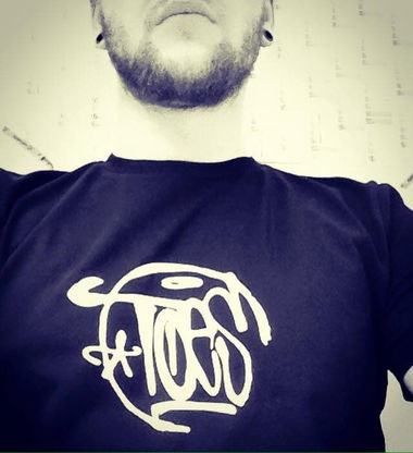 Graffiti Artwork - Photo by concretcolours - TOES, SHIRT, SC (2016)