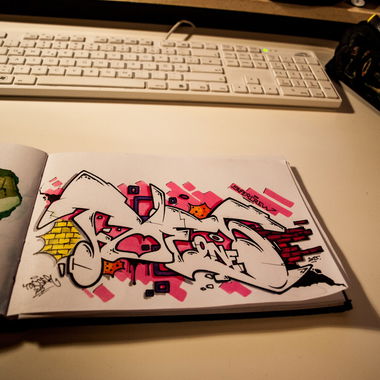 Graffiti Sketch - Photo by concretcolours (2015)