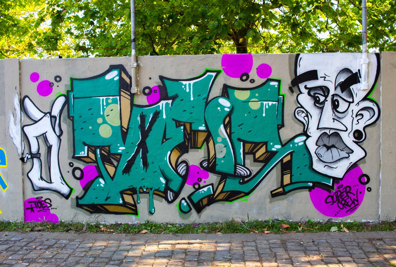 Graffiti Wall - Photo by concretcolours - TOES, SC, SUPER (2017)