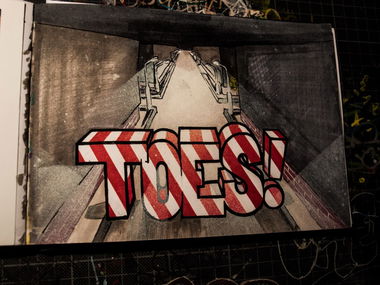 Graffiti Sketch - Photo by concretcolours - Toes (2015)
