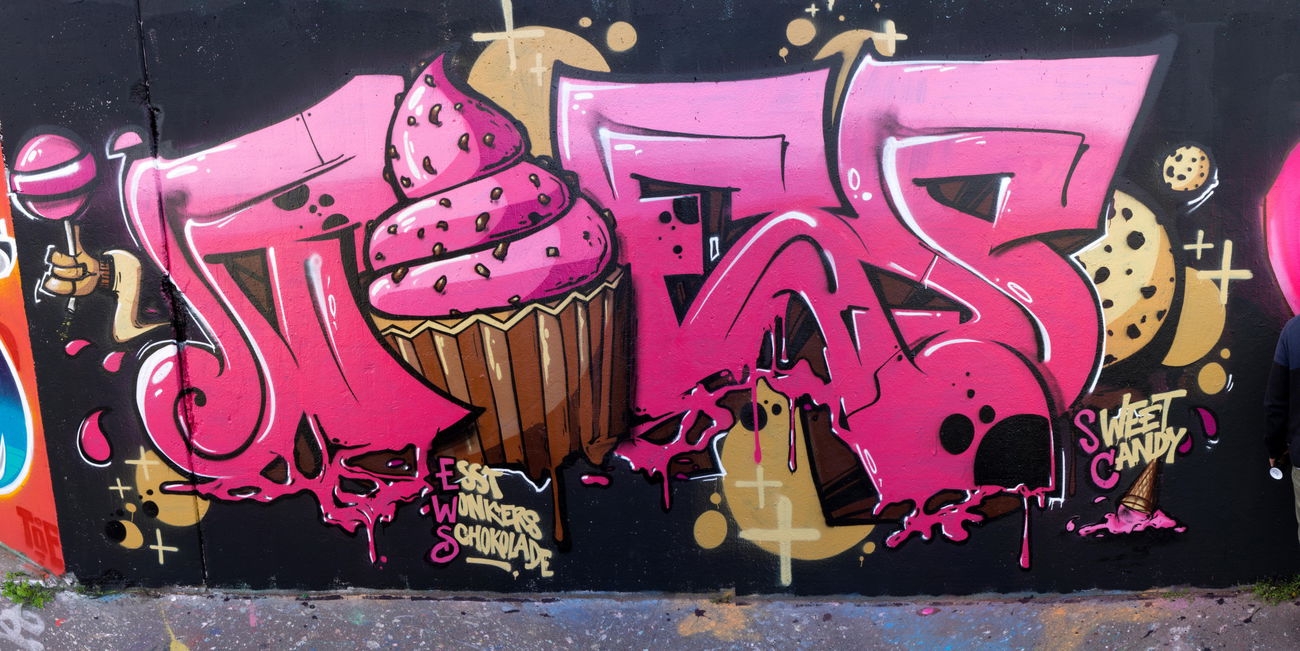 Graffiti Wall - Photo by concretcolours