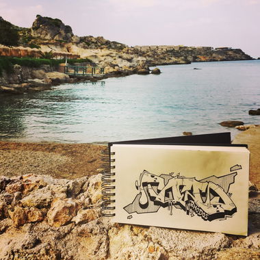 Graffiti Sketch - Photo by concretcolours - TOES, RHODOS (2017)