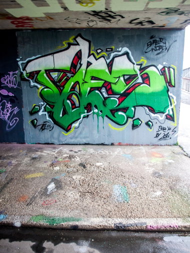 Graffiti Wall in Frankfurt - Photo by concretcolours - TOES, SUPERCREW (2015)