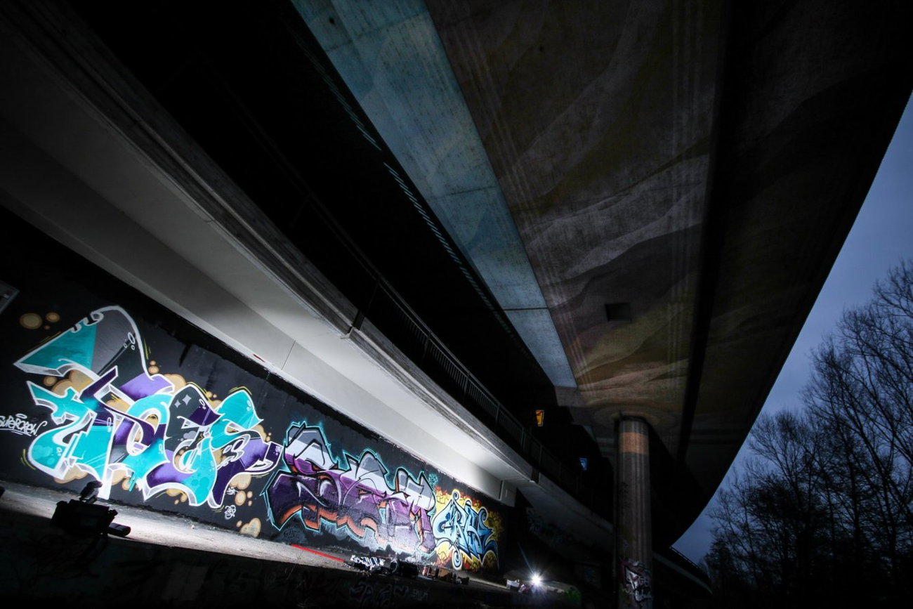 Graffiti Wall - Photo by concretcolours - TOES, SRM, CRAK