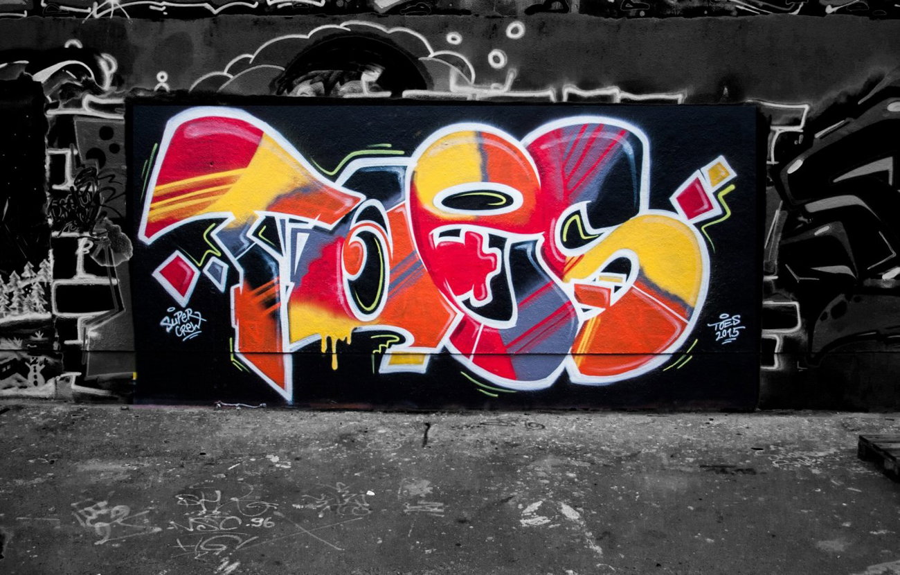 Graffiti Wall in Leipzig - Photo by concretcolours - Toes (2015)